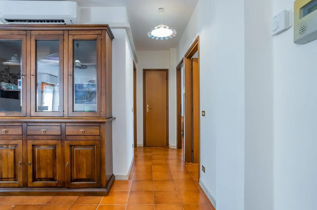 Viareggio Cozy Apartment With Balcony! 0*,  Italy